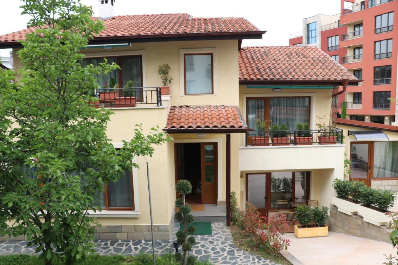 Urban House Apartment Sofia Bagian luar foto